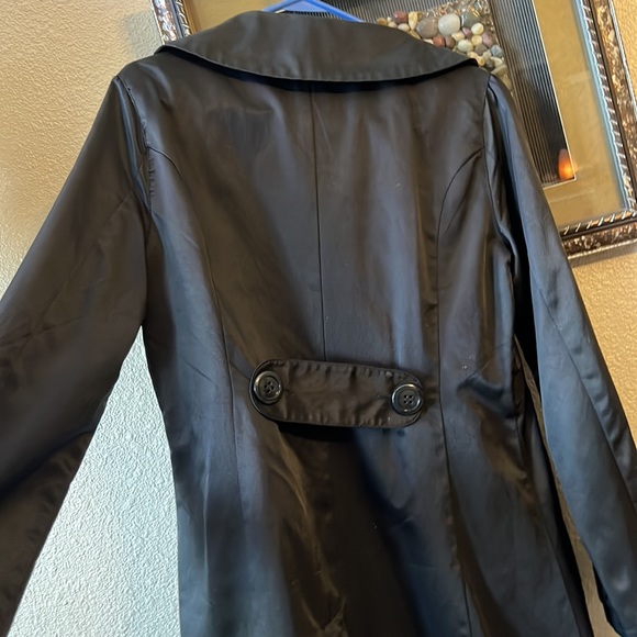 BKE Black Light Weight Coat - Picture 3 of 7